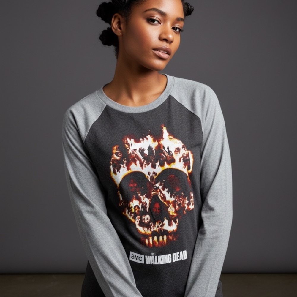 AMC Women Gray The Walking Dead 2015 Skull Graphic Raglan Long Sleeve T-Shirt S